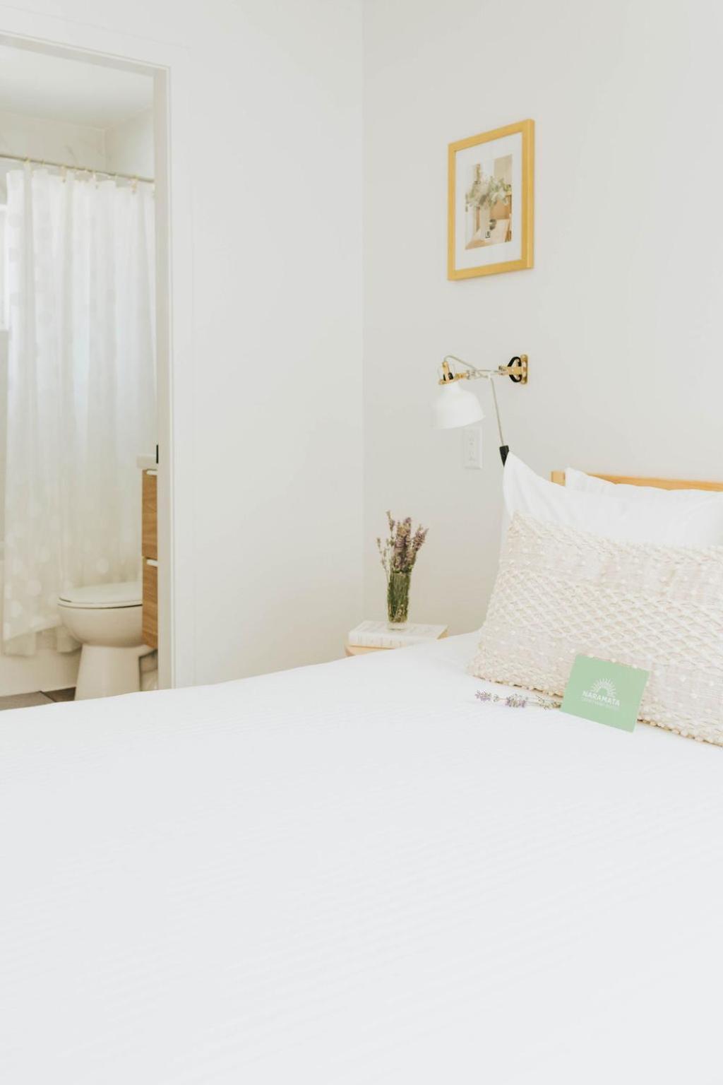 Naramata Courtyard Suites Exteriér fotografie